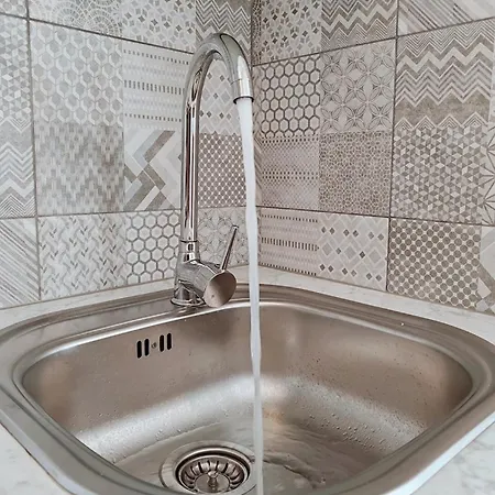 Libar With Terrace And Private Parking Mostar