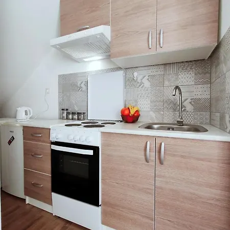Libar With Terrace And Private Parking Mostar