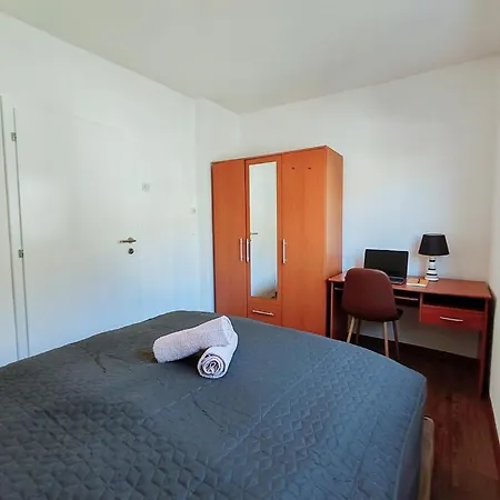 Apartamento Libar With Terrace And Private Parking